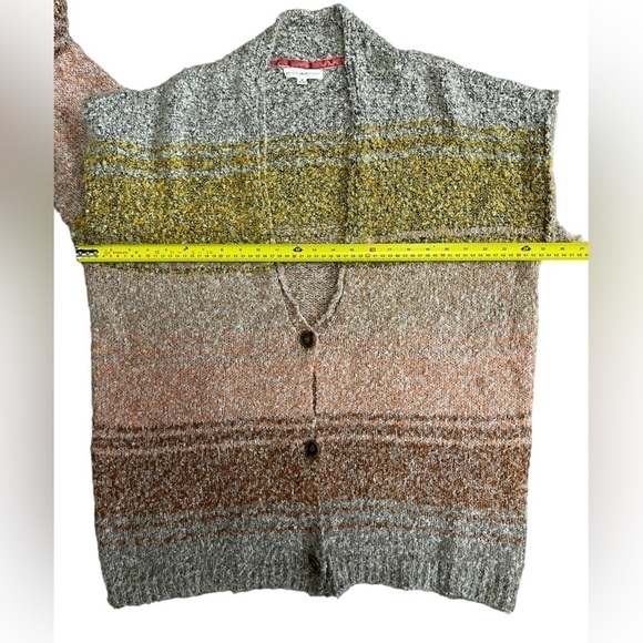 Coco & Jaimeson Color Block Cardigan Sweater - Picture 16 of 16